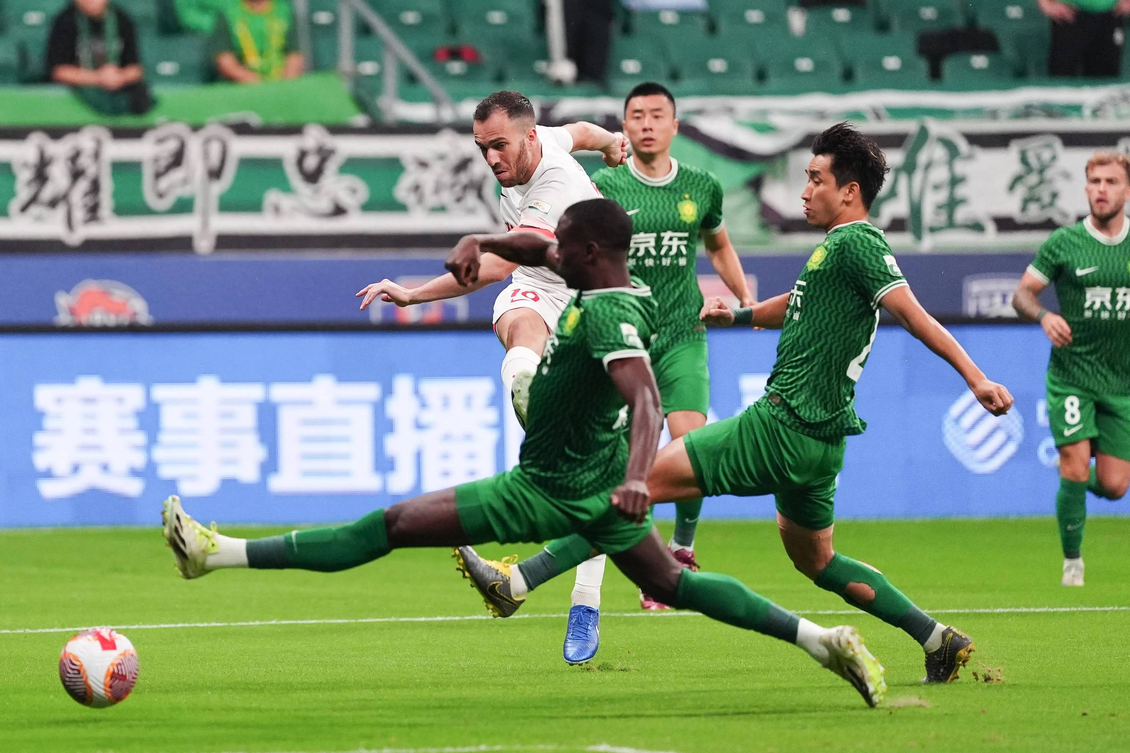 包含亚冠赛程吃紧，曼联赛前强势反弹，引发热议，训练强度显著提升的词条