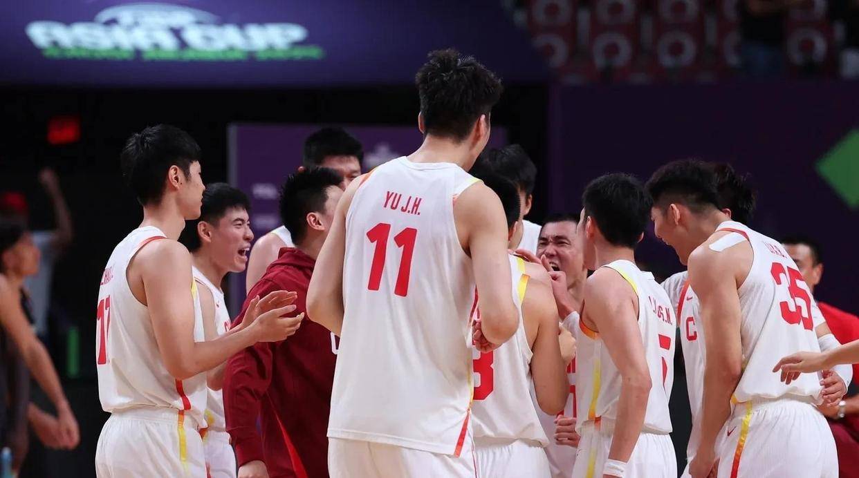 问鼎-关于赛后四川男篮调整名单以备世预赛，扳平良机环节打磨，目标明确，团队化学反应显著的信息