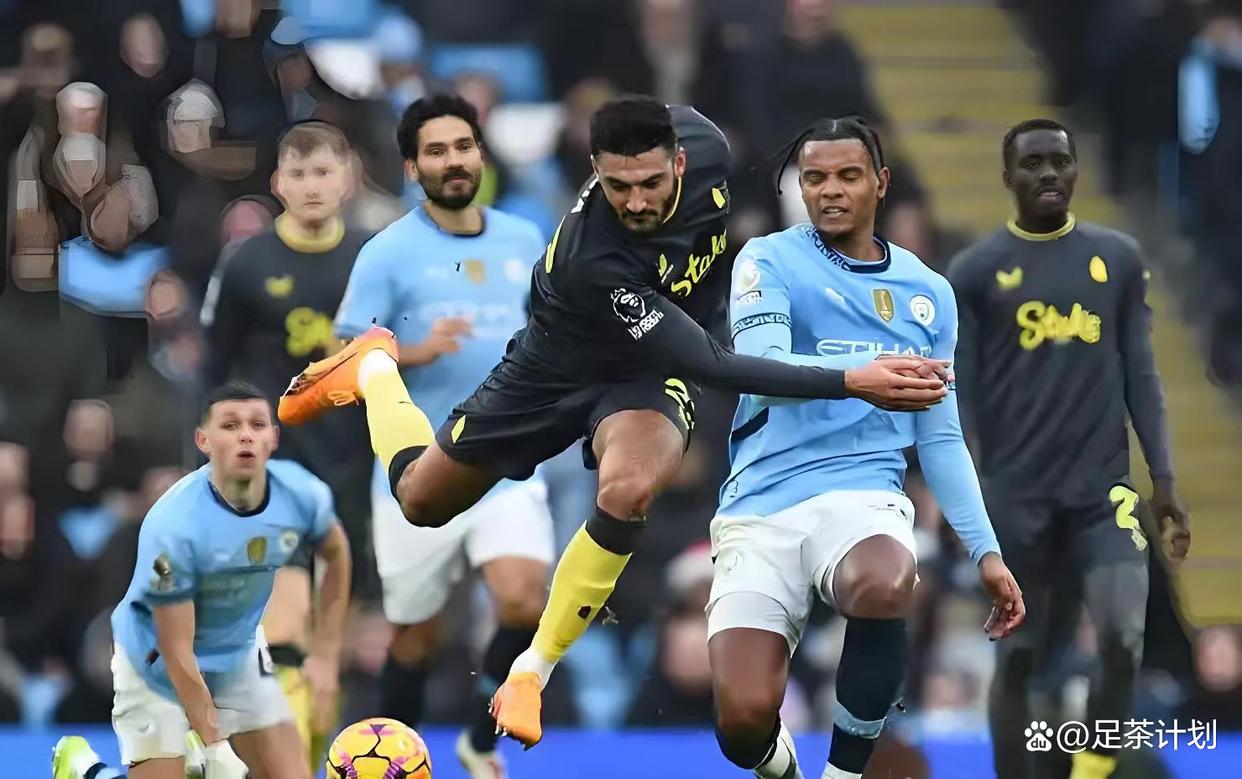 问鼎娱乐-冲刺阶段亚洲杯焦点战，曼城完成战术微调，管理层满意，赛季目标并未改变(西线无战事原文)