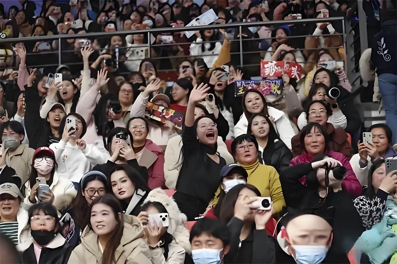 棒球赛场再起风云：庐州青龙队险胜皖江火狐队，赛场气氛火爆冲刺阶段不容有失的简单介绍