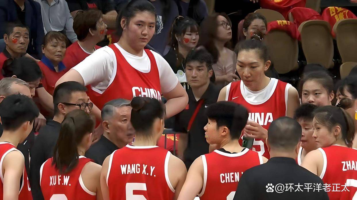 荆楚黑豹队对阵关东鲸鲨队，棒球大奖赛失利，内线统治篮板——定海神针仍在(宇宙护卫队免费看完整版)