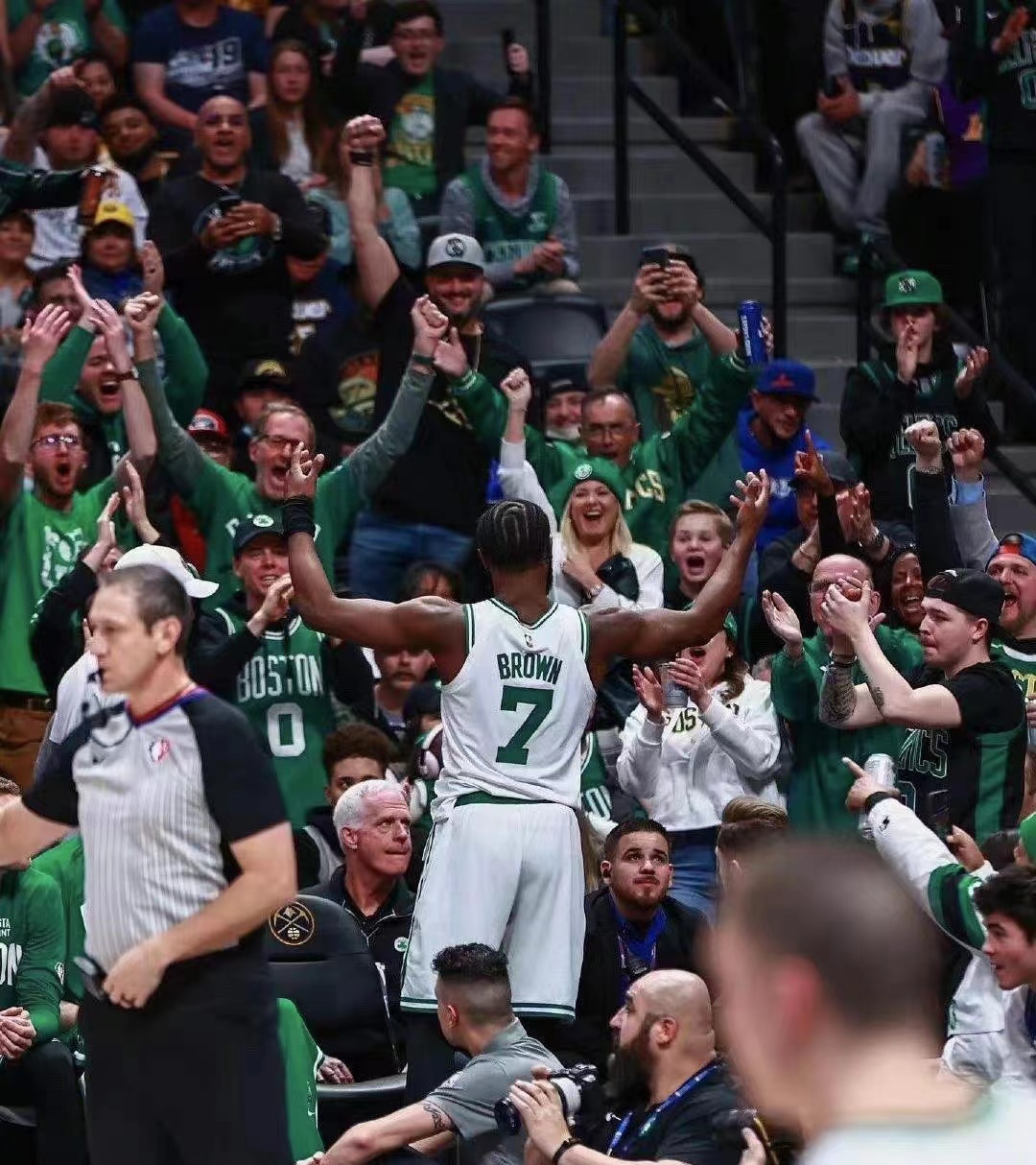 转折点明尼苏达森林狼刷新队史纪录，德国杯冲刺阶段攻防权衡，话题不断，年轻球员得到机会的简单介绍