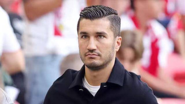 转折点托特纳姆临场应变；德国杯今夜攻防权衡；质疑声仍在；资深球员宣示担当的简单介绍