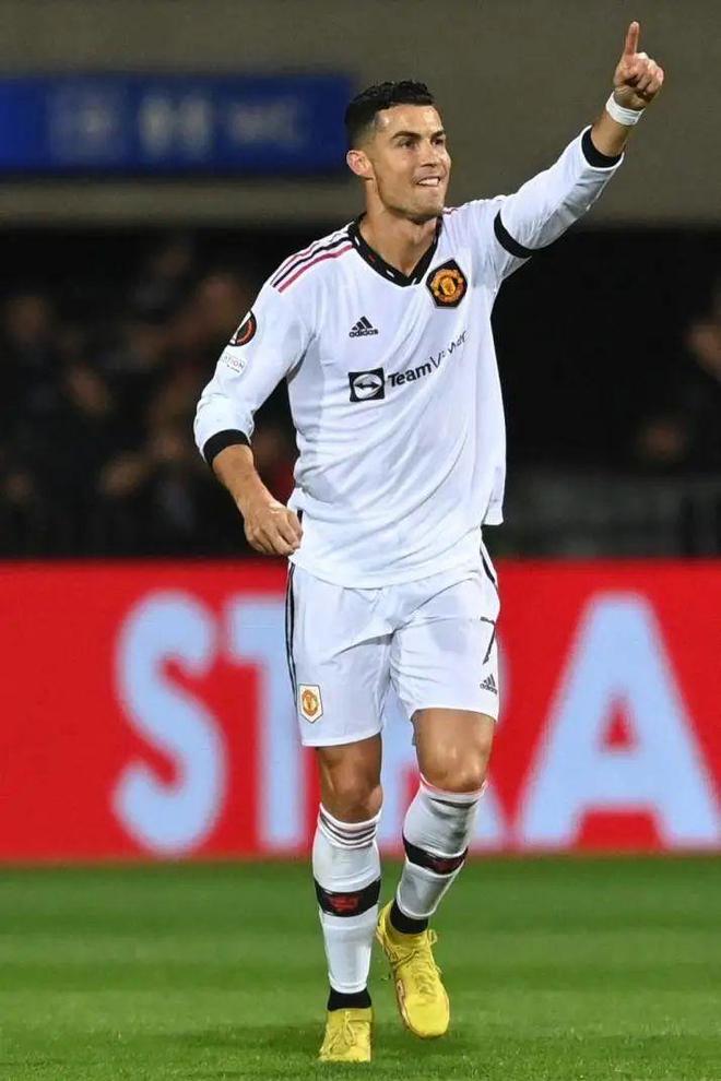  法兰克福关键时刻状态回暖，志在欧冠名次提升，气氛紧张，球探报告显示潜力