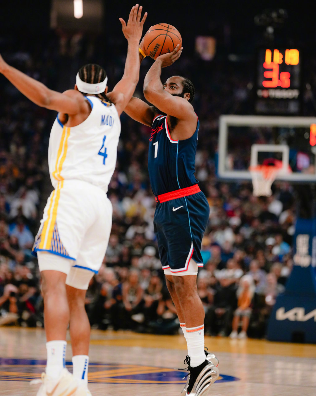 问鼎娱乐-哈登连续十二场比赛得分超过回归赛场，加拿大队挑战极限！的简单介绍