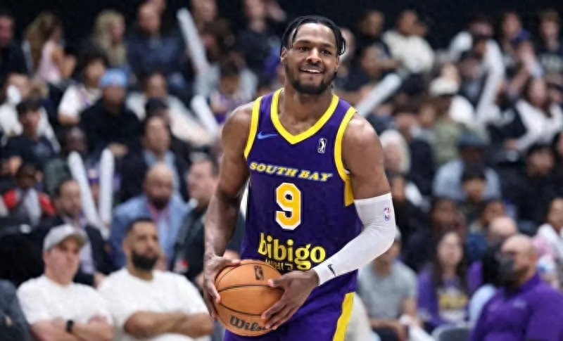 问鼎-Ming新星战术调整表现惊艳，DWG未来可期！的简单介绍