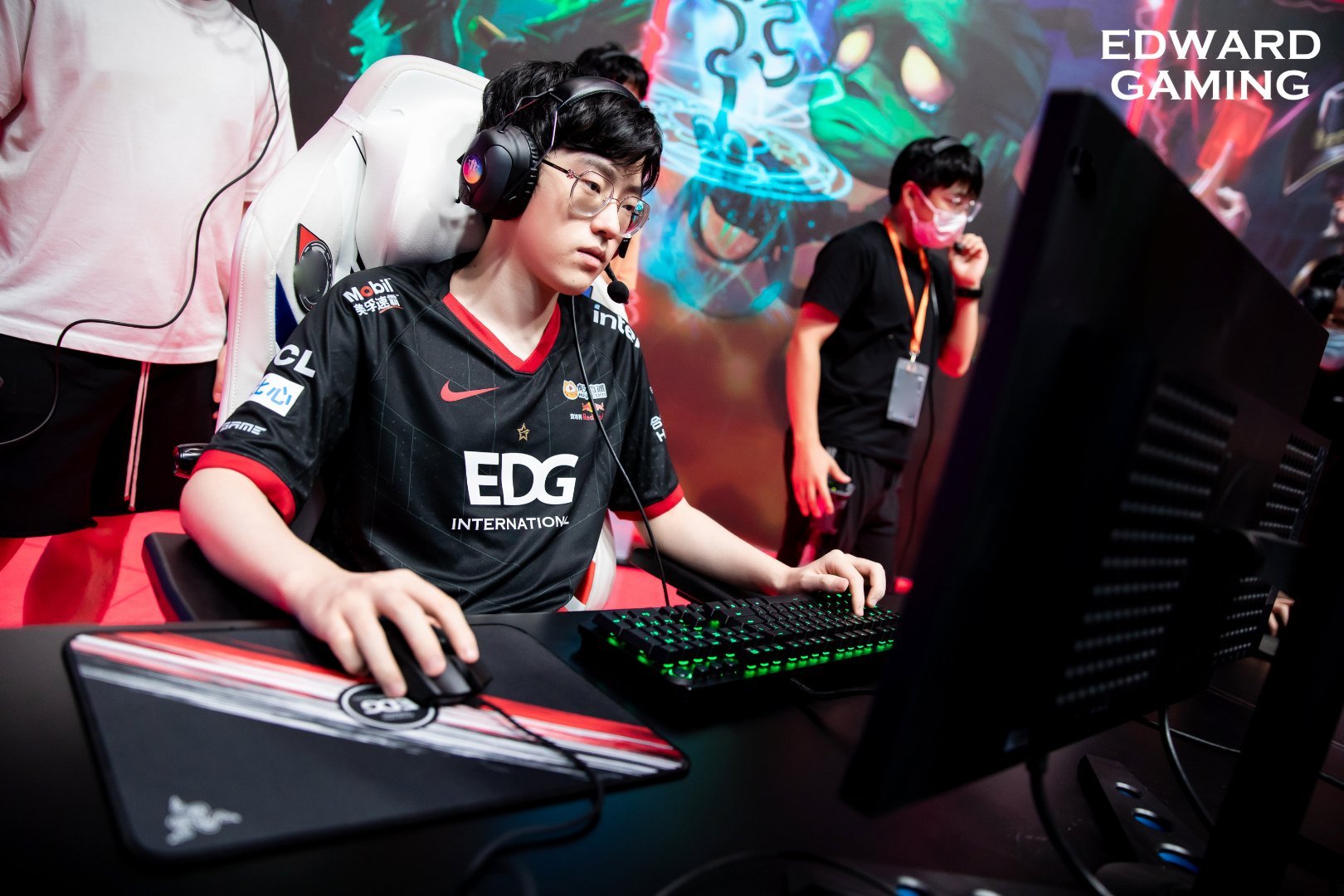 问鼎- 库里纪录片被低估完整版资源在线观看 